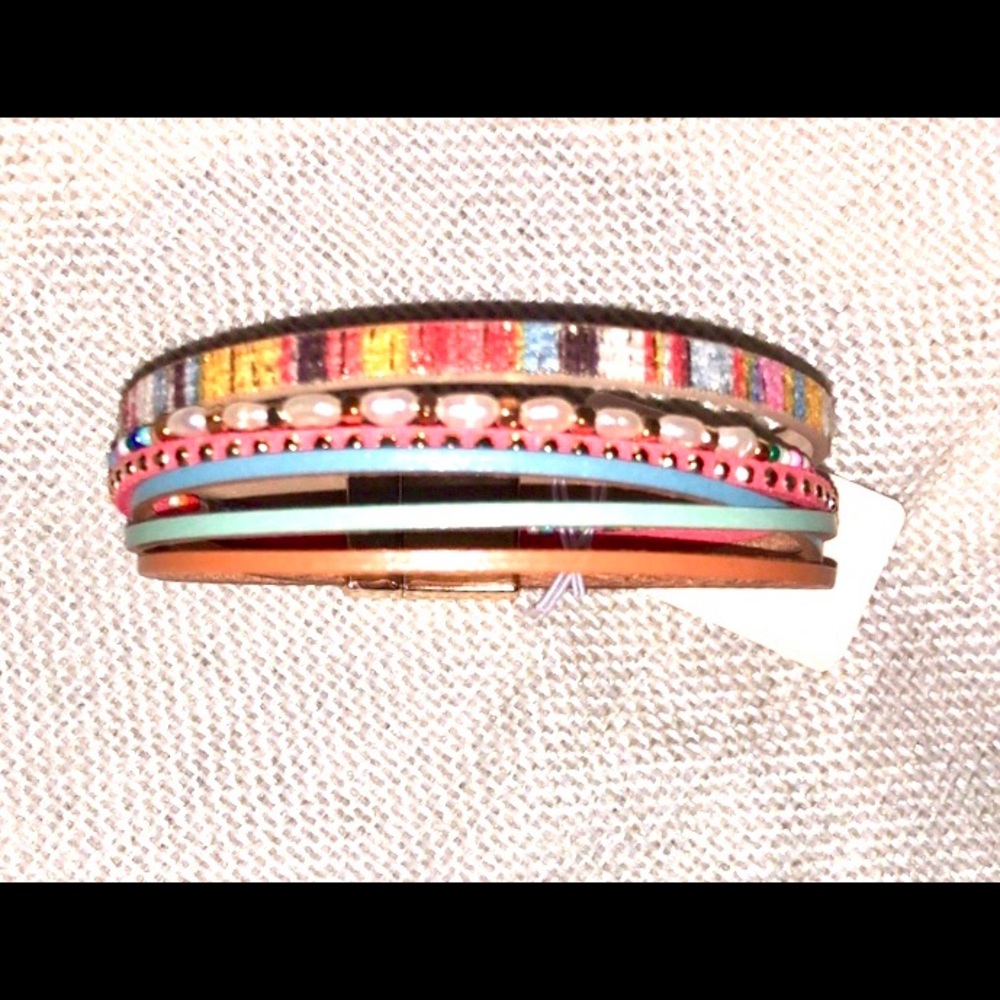🆕 Saachi freshwater pearl multi strand magnetic bracelet 723